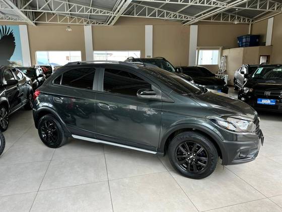 CHEVROLET ONIX 1.4 MPFI ACTIV 8V FLEX 4P MANUAL